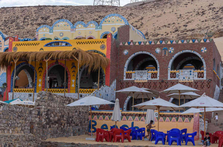 Egipto 211 - Aswan - poblado Nubio.jpg